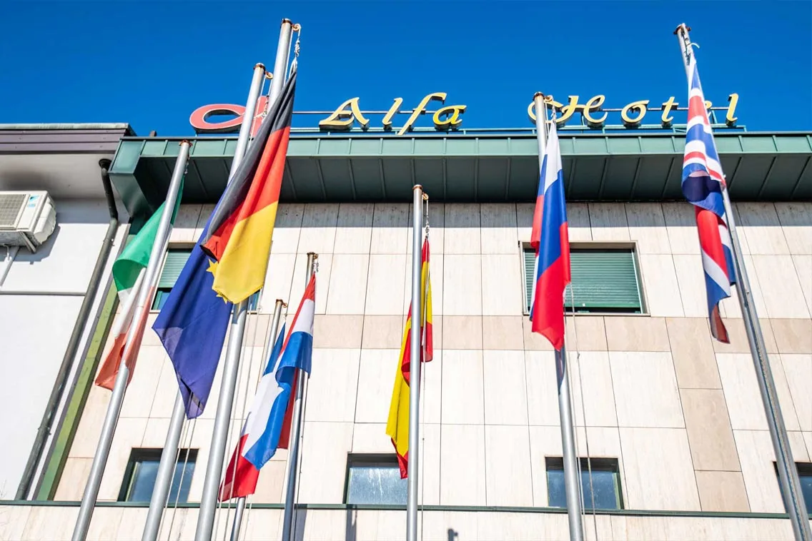 Presentazione-Alfa-Fiera-Hotel Un'impresa certificata, un cuore ambientale a Vicenza: il successo di Alfa Fiera Hotel